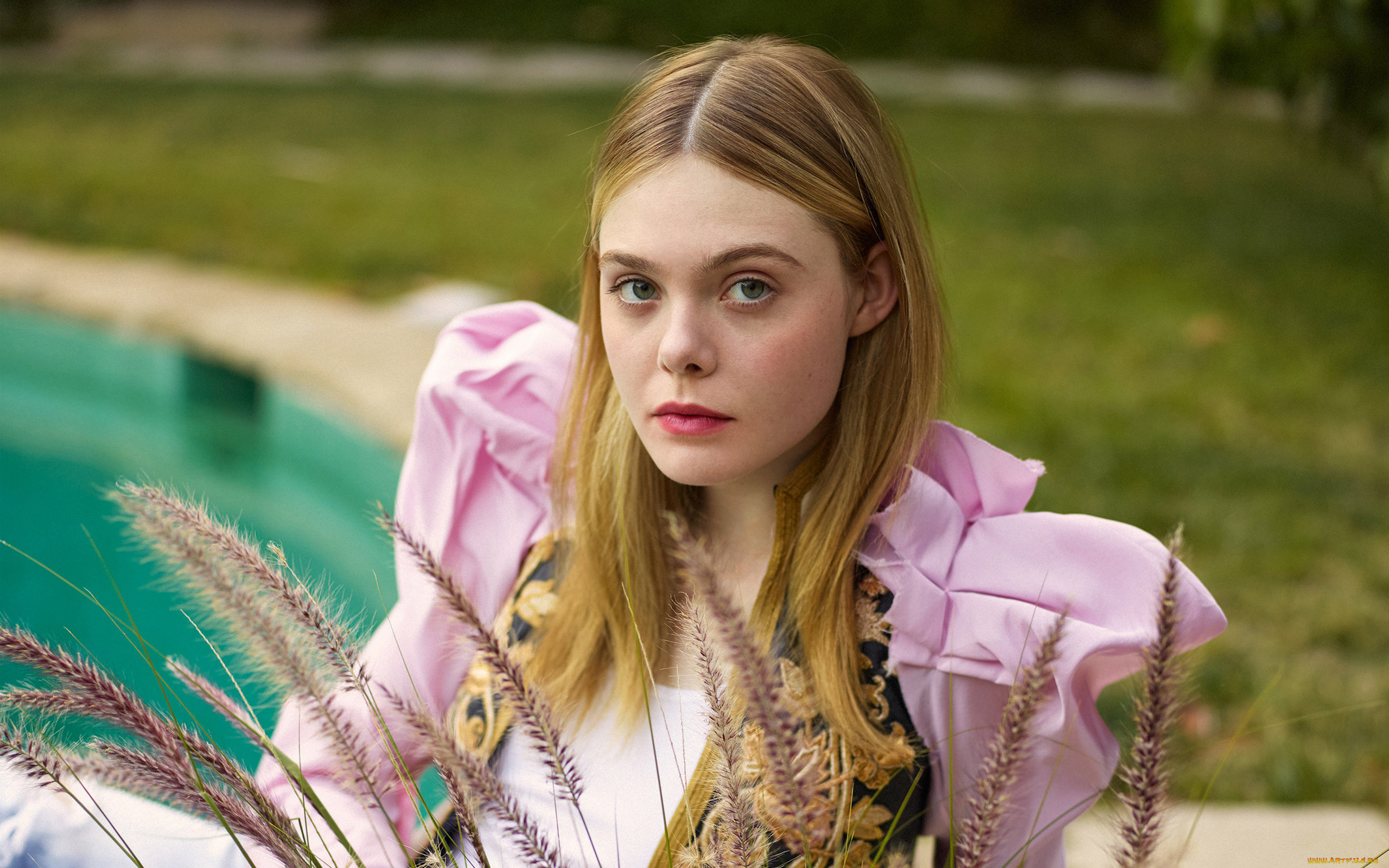 , -unsort , ,  , , , , , elle, fanning